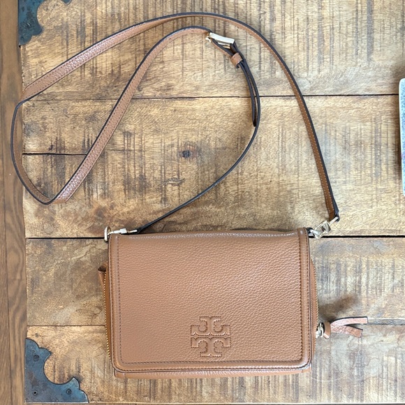 Tory Burch Handbags - Tory Burch Brown Leather Crossbody Bag